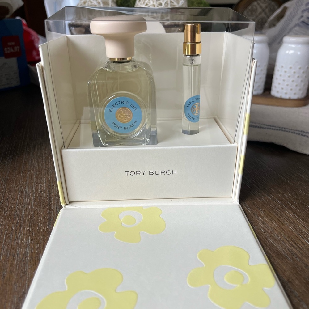 NEW Tory Burch Electric Sky Perfume Box Set - Picture 2 of 3